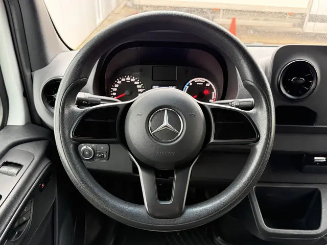 Mercedes-Benz eSprinter