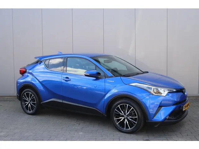 Toyota C-HR 1.8 Hybrid 122PK Automaat Dynamic Trekhaak/Navigatie/Camera/Stoelverwarming