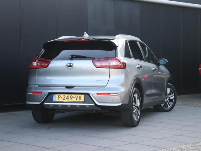 Kia Niro 1.6 GDi Hybrid DynamicPlusLine | CAMERA | NAVI | APPLE CARPLAY | STOEL/STUURVERW. |