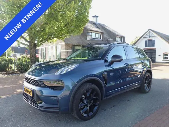 Lynk & Co 01