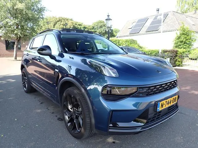Lynk & Co 01 1.5 ACC / SCHUIF-DAK / CARPLAY / CAMERA