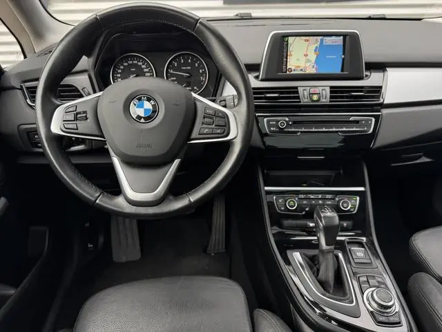 BMW 2-serie Active Tourer 220i 2e Eigenaar|Navi|Pano|Leder|Clima|Cruise|Trekhaak|Stoelverwarming|Spo...