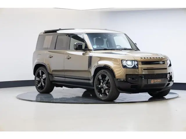 Land Rover Defender 110 2.0 P300e 110 X-Dynamic HSE | Towing Pack | Cold Climate | 22 Inch | Head-Up...