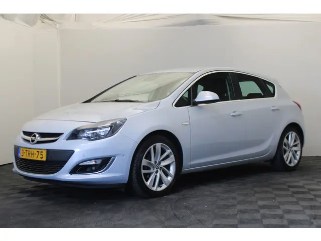 Opel Astra 1.4 Turbo Sport