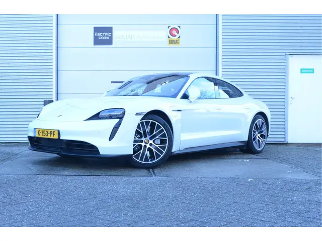 Porsche Taycan 4S Performance 84 kWh Sport Chrono, 4x4 + achteras besturing, Pano, incl. BTW