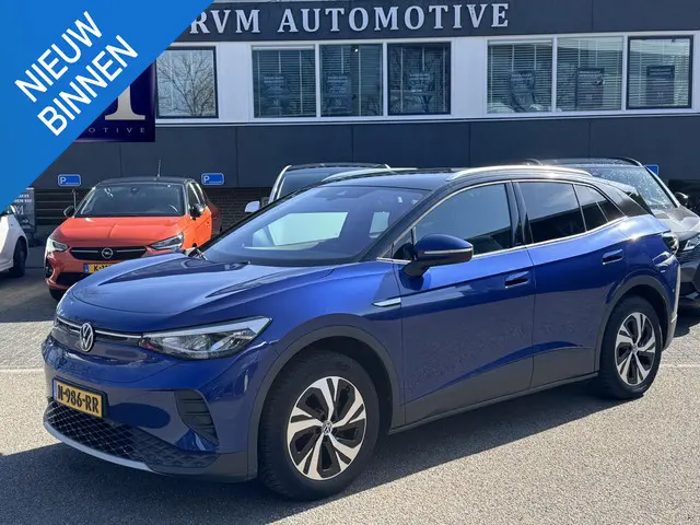 Volkswagen ID.4 City 52 kWh WARMTEPOMP| TREKHAAK | STOELVERWARMING + STUURVERWARMING|VOORRUIT VERWAR...