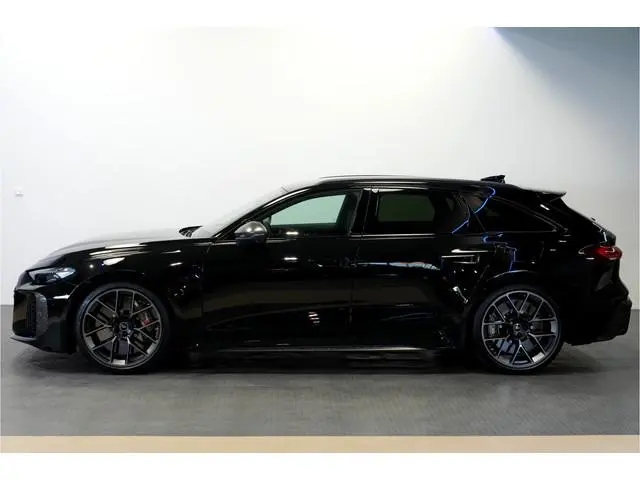 Audi A5 Avant e-hybrid 470kW/640pk Aut8 Quattro Tech Pro 155.830,- NIEUW!  KERAMISCH + SPORTPAKKET 2...