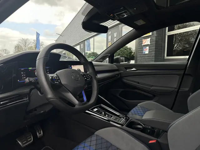 Volkswagen Golf 2.0 R 4Motion, 333 PK, Akrapovic, Head Up, H&K, Pano, 20 Jahre, IQ