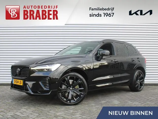 Volvo XC60 2.0 T8 Plug-in hybrid AWD Ultimate Black Edition | Trekhaak elektr. | Luchtvering | Schui...