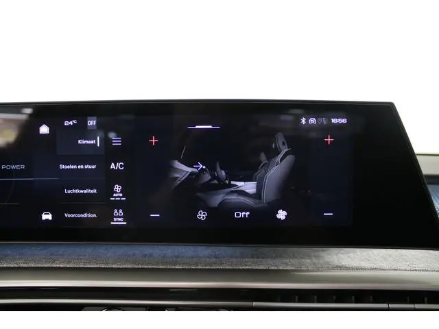 Peugeot e-3008
