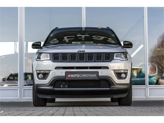 Jeep Compass 4xe 240 Plug-in Hybrid Electric S | Pano | Alpine Sound