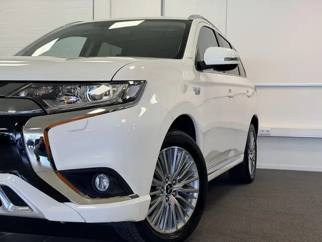 Mitsubishi Outlander 2.4 PHEV S-Edition | Trekhaak |