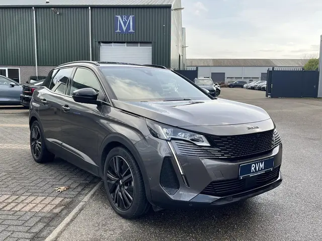 Peugeot 3008 1.6 HYbrid 225 GT Pack Business PANO | BLACK PACK | CAMERA VOOR + ACHTER | ADAPTIVE CRU...