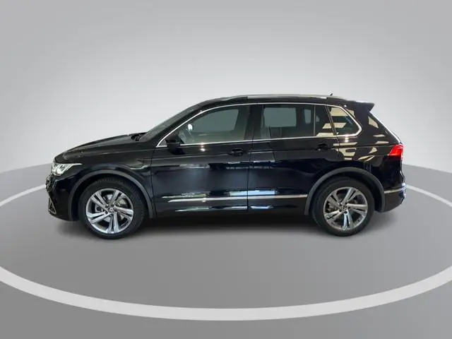 Volkswagen Tiguan 1.4TSI eHybrid 245pk R-Line Business+ · Trekhaak · Navigatie · Apple/Android · Cam...