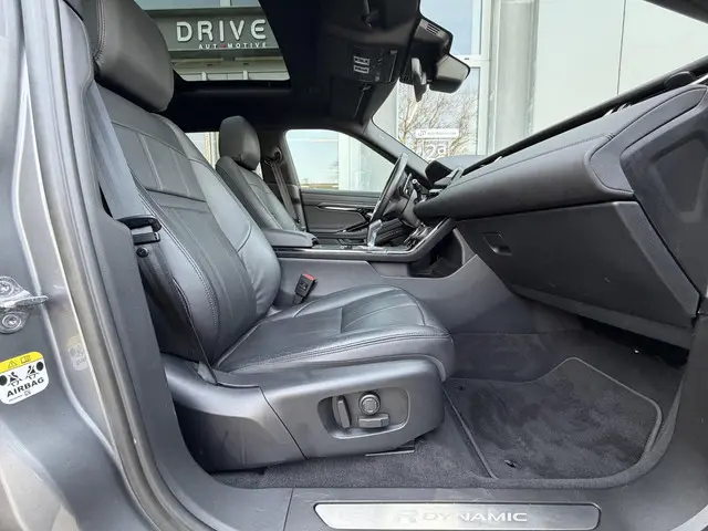 Land Rover Range Rover Evoque 1.5 P300e AWD R-Dynamic SE Black Style|Schuif/kanteldak|Meridian|Winte...