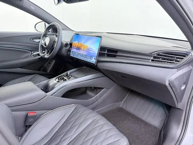 BYD SEAL