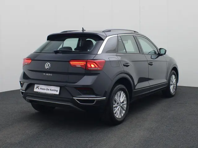 Volkswagen T-Roc 1.0TSI/110PK Style · Navigatie · Camera + Parkeersensoren · Lane assist