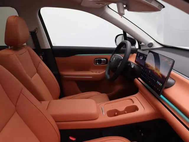 Leapmotor C10