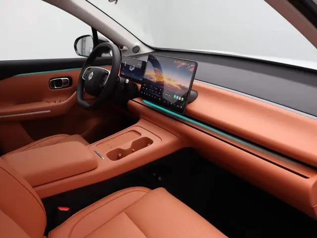 Leapmotor C10