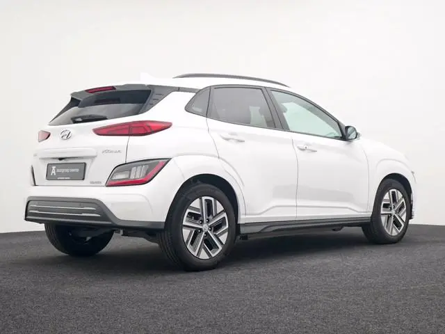 Hyundai Kona EV Comfort Smart 39kWh | LED | Stoelverwarming | Adaptief