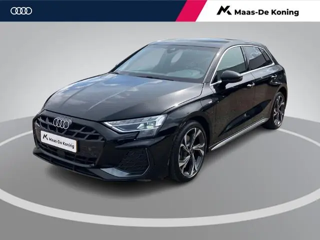 Audi A3 Sportback 40 TFSIe 204PK S Line · Camera 18"Lmv · Apple/Android Car Play · Leder/Stof · Gara...
