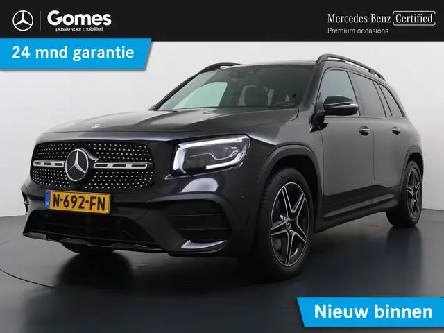 Mercedes-Benz GLB 180 Business Solution AMG | Trekhaak | Pano | Memory | Keyless