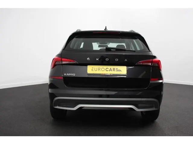 Skoda Kamiq 1.0 TSI 110pk Ambition  Airco  Led  Cruise Control  Dab Led lichtmetalen Velgen