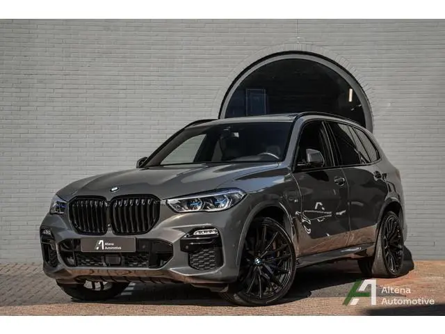 BMW X5 xDrive45e High Executive M-sport, trekhaak, 22inch, M-sport stoelen, panoramadak, 4w besturin...