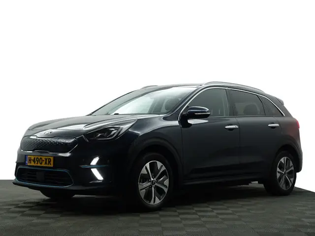 Kia e-Niro ExecutiveLine 64 kWh Aut- Stoelventilatie, Stuur/Stoelverwarming, JBL Audio, Memory, Carp...