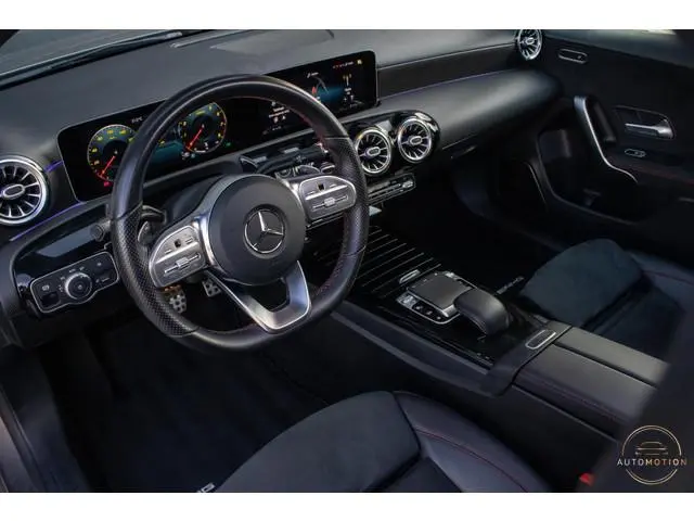 Mercedes-Benz A-klasse 200 Business Solution AMG PANO CAMERA ACC BURMESTER MEMORY STOELVERWARMING