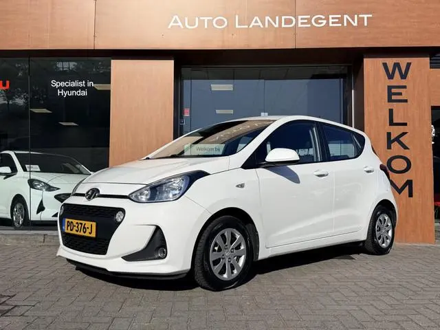 Hyundai i10 1.0i Go! 2017 | Carplay | NAV | Radio | Bluetooth | Climate control