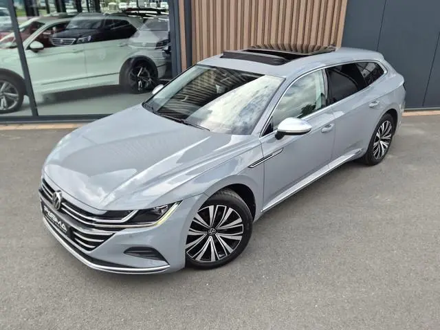 Volkswagen Arteon Shooting Brake 1.4 TSI eHybrid Elegance Business+ | BTW | Pano | Trekhaak |