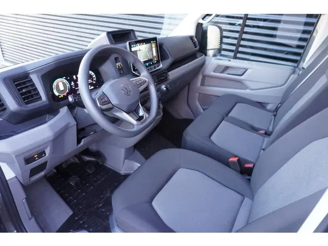 Volkswagen Crafter 140pk Facelift L3H3/L2H2 Apple carplay Camera Parkeer sensoren  Airco 3-zits Digi...