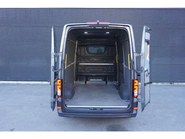 Volkswagen Crafter 140pk Facelift L3H3/L2H2 Apple carplay Camera Parkeer sensoren  Airco 3-zits Digi...