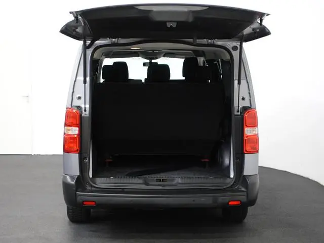 Toyota PROACE Shuttle 1.5 D-4D Navigator Long L3H1 9persoons PERSONENBUS Navigatie Parkeersensoren C...