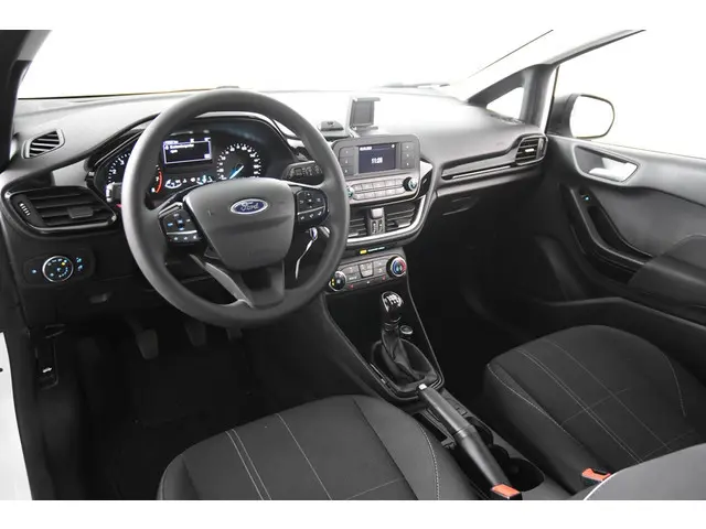 Ford Fiesta 1.1 Trend *Airco*Stoelverwarming*Cruise control*