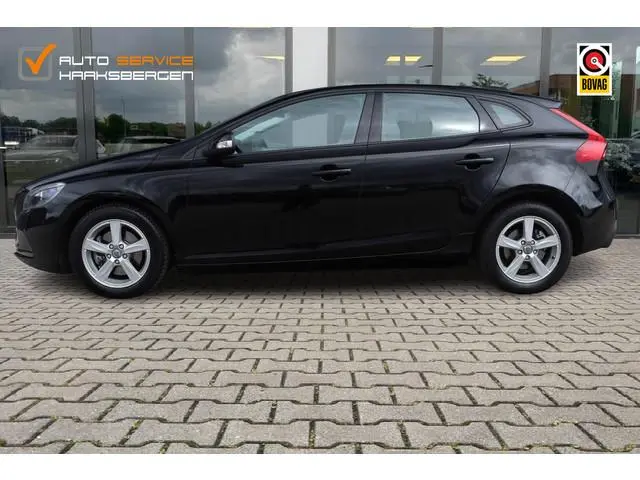 Volvo V40 1.6 T2 Summum | Trekhaak | PDC |