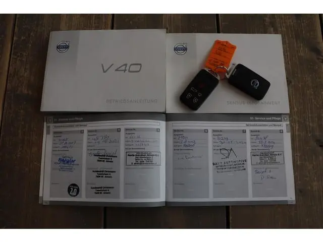 Volvo V40
