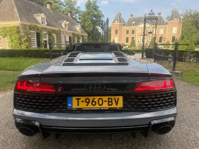 Audi R8 Spyder 5.2 performance quattro *Keramisch / Magnetic Ride / Capristo / Bang & Olufsen / Carb...