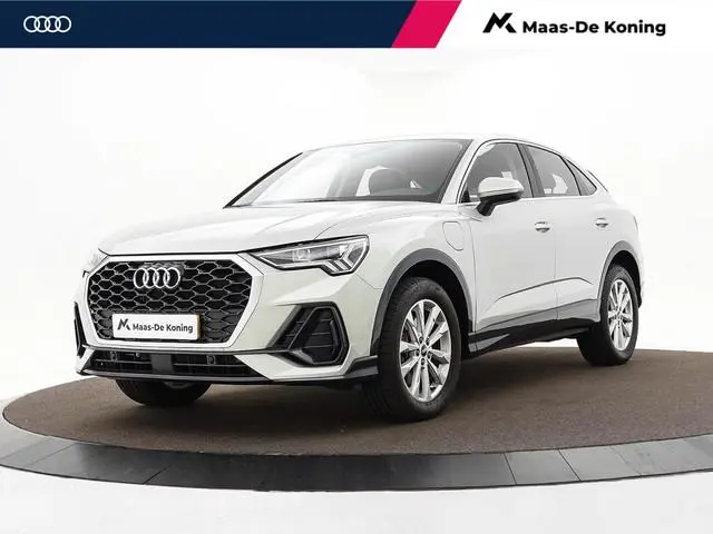 Audi Q3 Sportback 45 TFSIe/245PK Advanced Edition · Apple/Android Car Play · Camera · Navigatie · Ga...