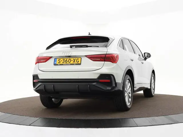 Audi Q3 Sportback 45 TFSIe/245PK Advanced Edition · Apple/Android Car Play · Camera · Navigatie · Ga...