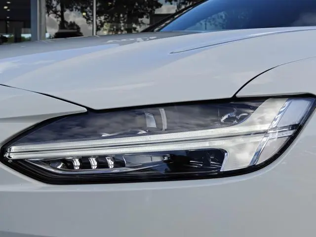 Volvo V90 T4 210PK Business Sport | BLIS | Polestar | HUD | PDC V+A | ACC | Carplay | H&K | Camera a...