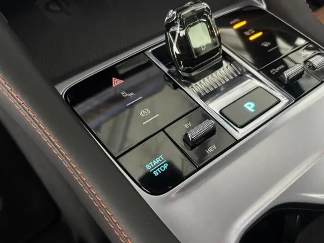 BYD SEAL U