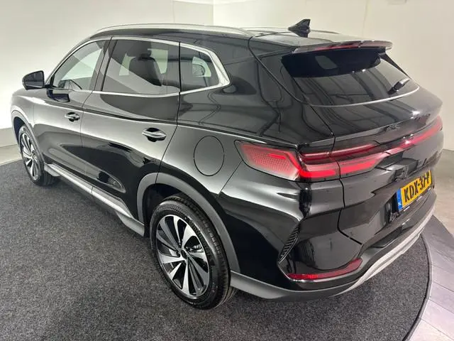 BYD SEAL U