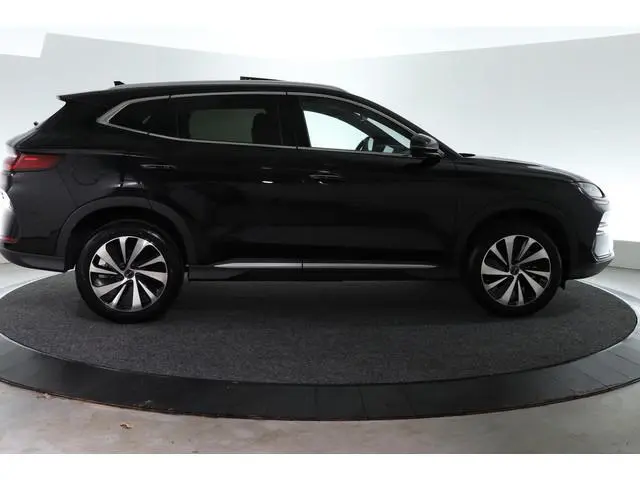 BYD SEAL U