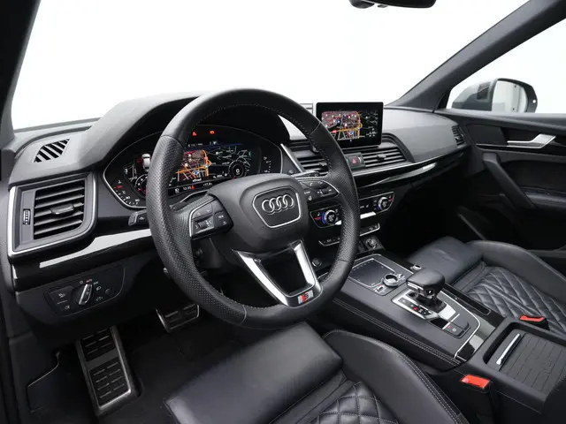 Audi Q5 2.0 TFSI 252 pk S-tronic Quattro S-Line | Panoramadak | Trekhaak | Luchtvering | Leder | Mat...