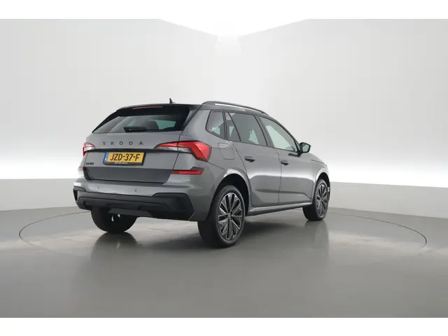 ŠKODA Kamiq 1.5 TSI ACT Sport 150pk | Digi. Cockpit | Camera | Stoelverw. | PDC | Apple CarPlay | Al...