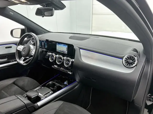 Mercedes-Benz B-klasse 250 e Hybride Premium Design AMG line / 1/2 Leder / Stoelverwarming / Pdc+Cam...