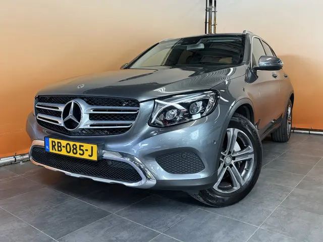 Mercedes-Benz GLC-klasse 250 4MATIC Premium NL Auto! sportinterieur | winterset | trekhaak | stoelve...