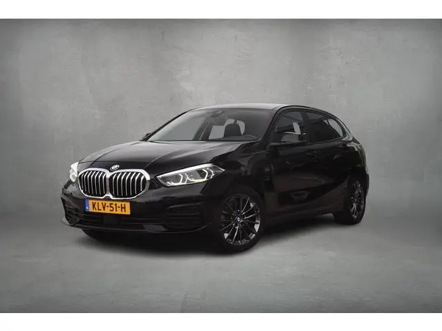 BMW 1-serie 118i | Leder | Apple Carplay | Stoelverw. | ACC